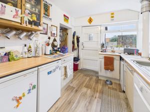 Kitchen- click for photo gallery